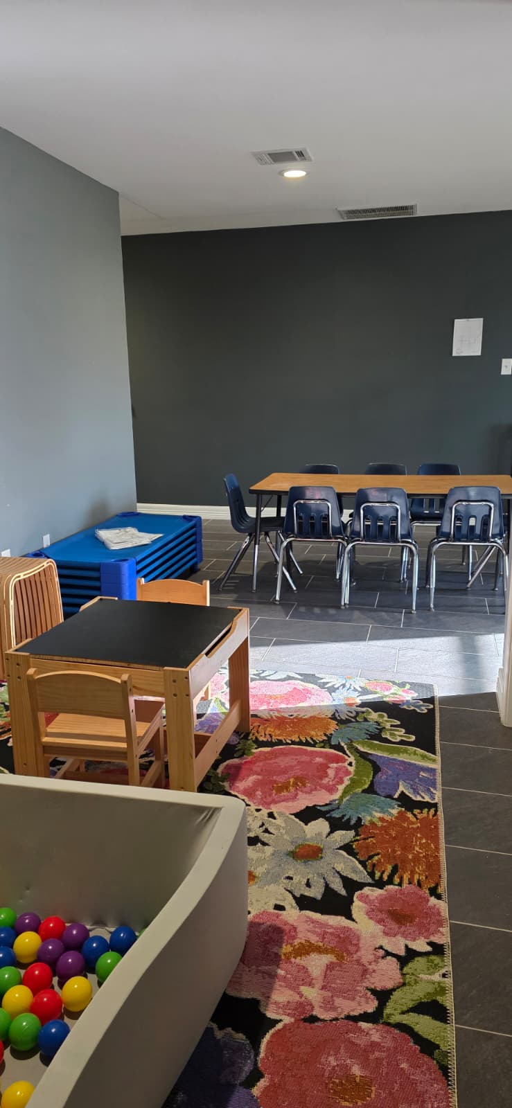 Giggle and Grow Activity Room